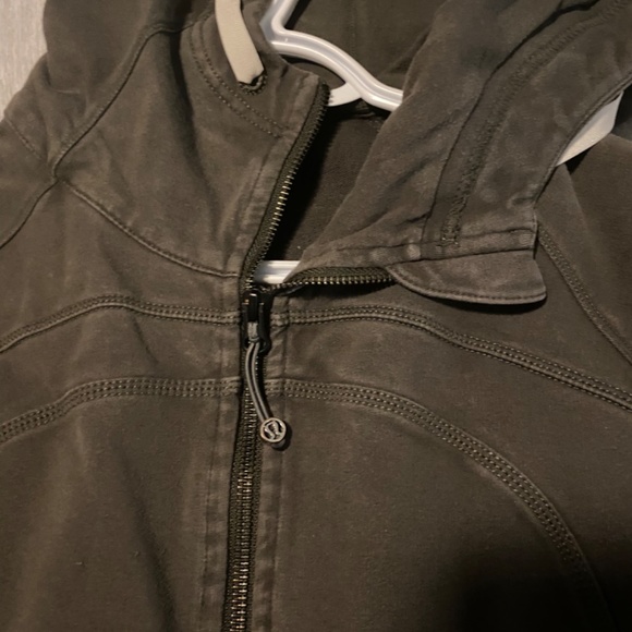 Lululemon ZipUp - Picture 4 of 6